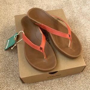 Olukai Women’s Hi’ona Paprika/Tan Sandals